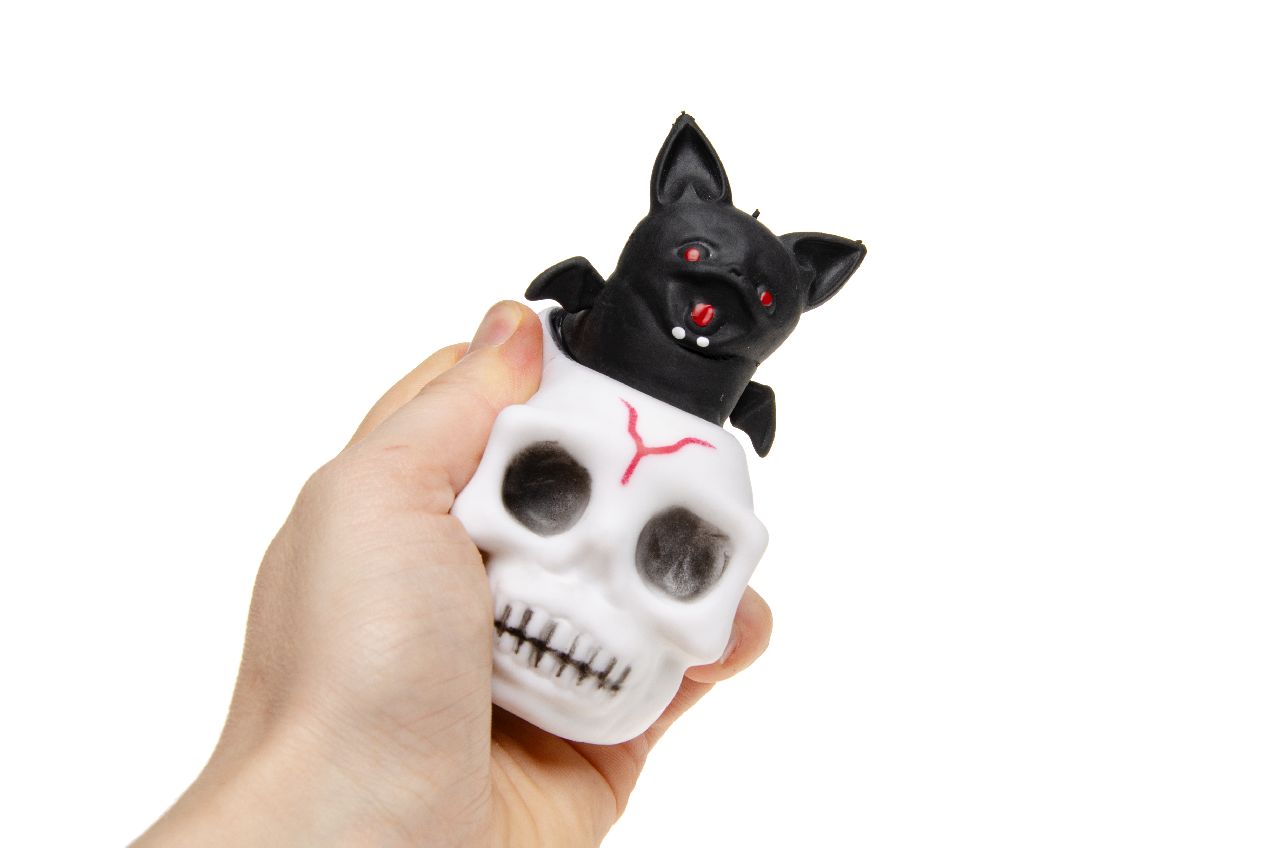 SKULL W POP-OUT BAT